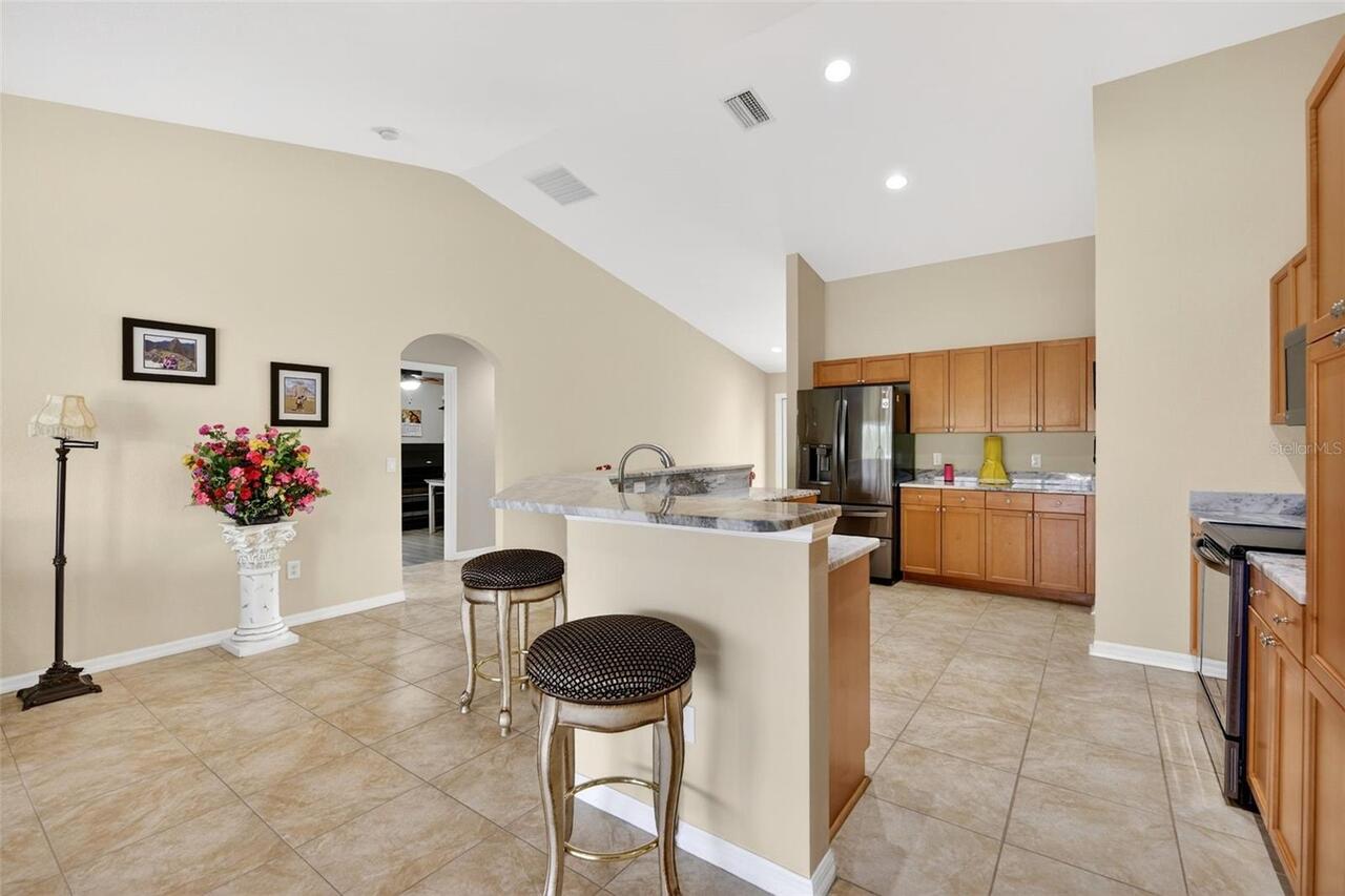 Listing Photo 8