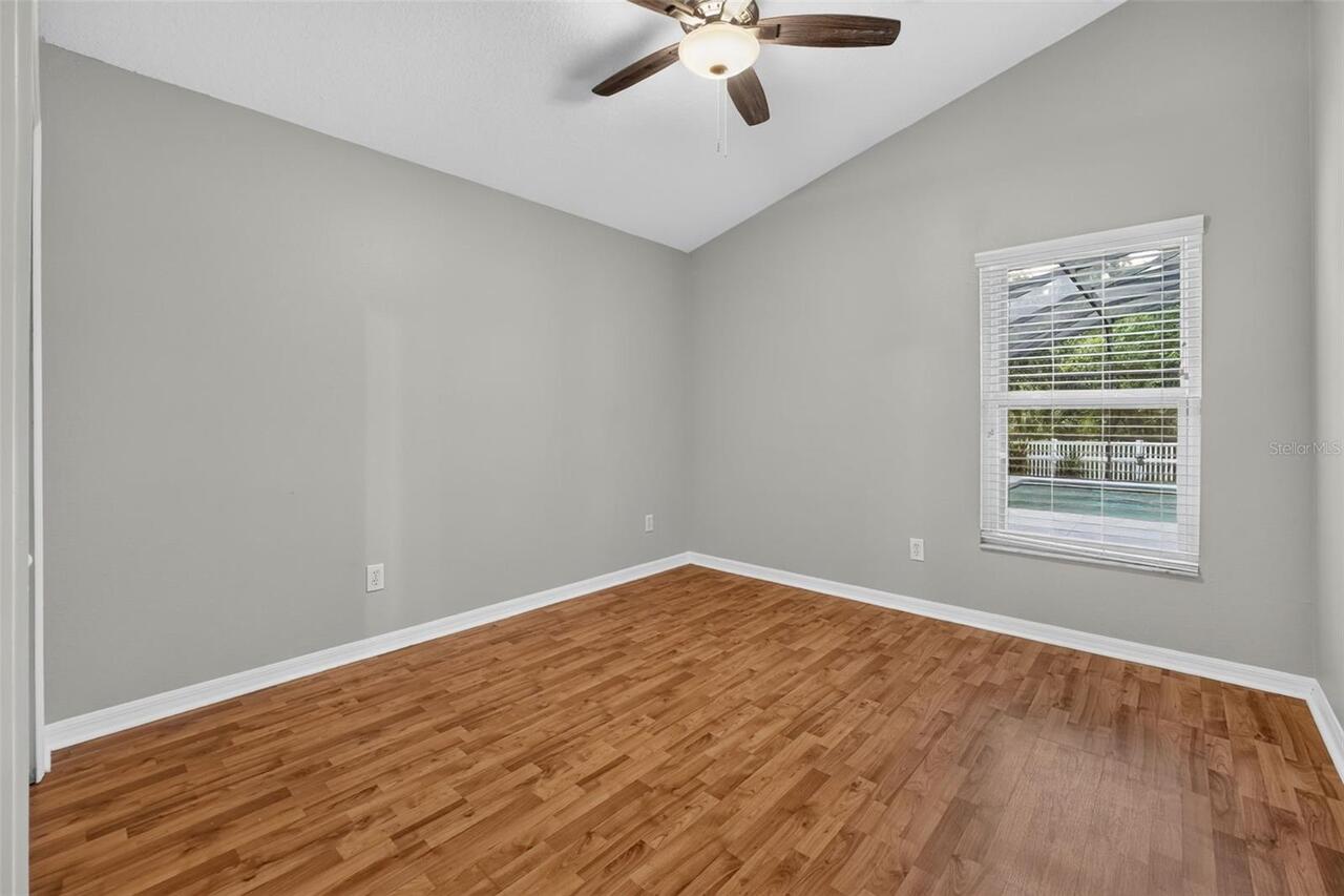 Listing Photo 28