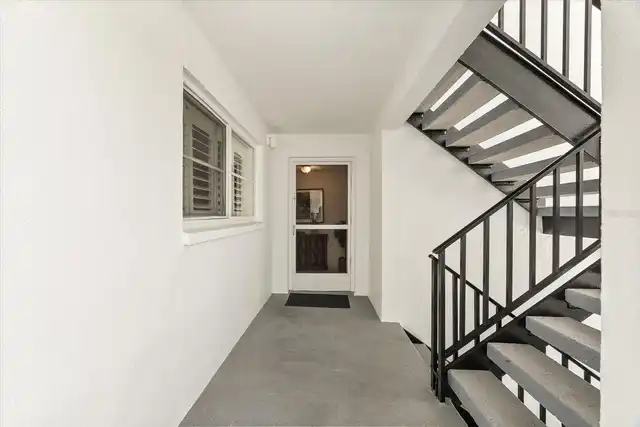 Listing Photo 9