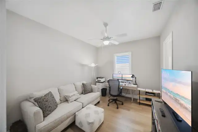 Listing Photo 28