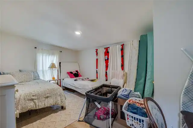 Listing Photo 20