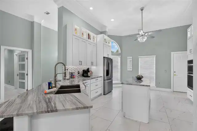 Listing Photo 15