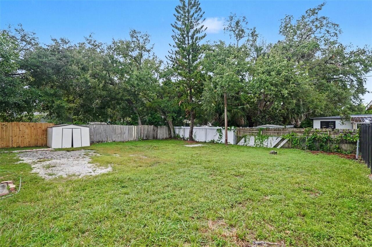 Listing Photo 17