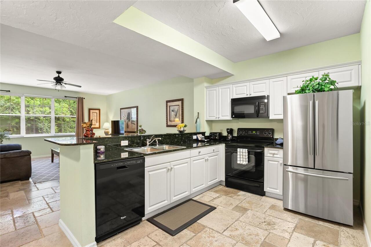 Listing Photo 9