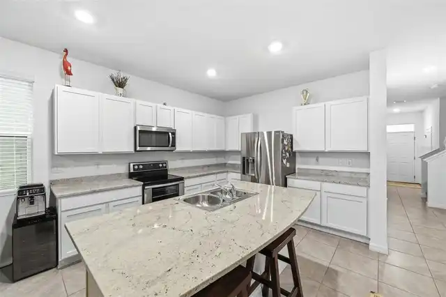 Listing Photo 9