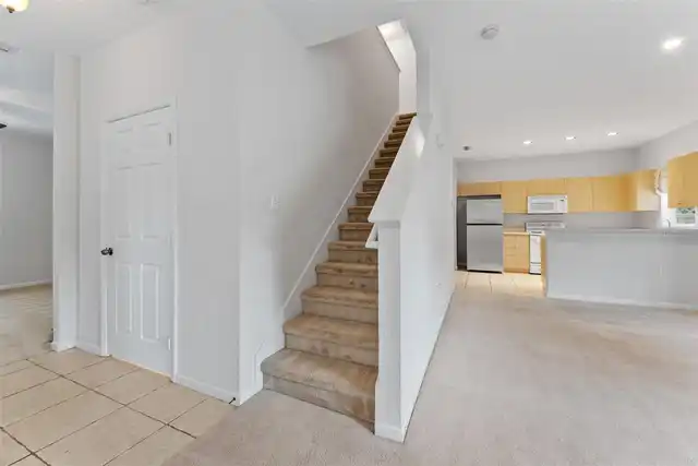 Listing Photo 17