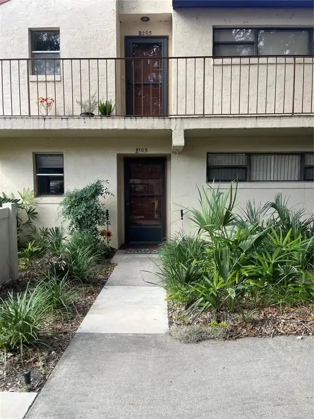 Listing Photo 12