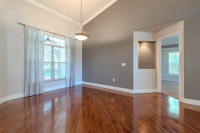 Listing Photo 10