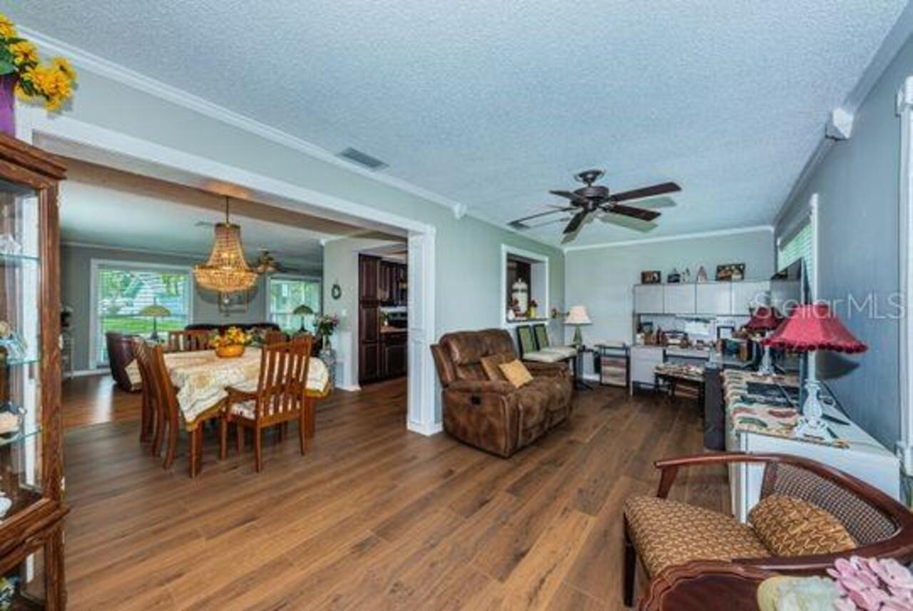 Listing Photo 19