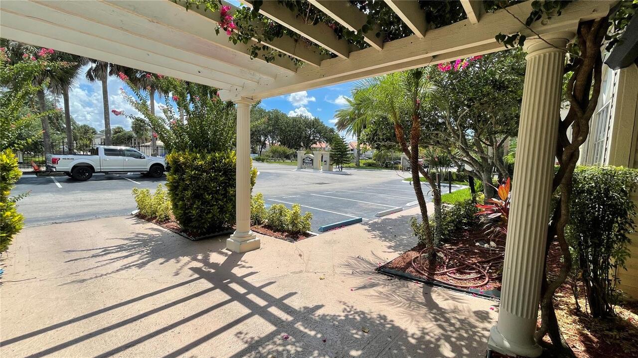 Listing Photo 12