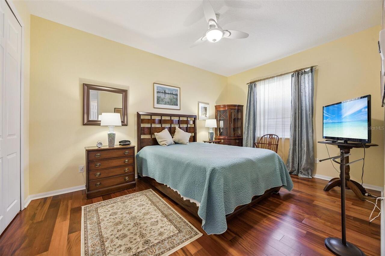 Listing Photo 17