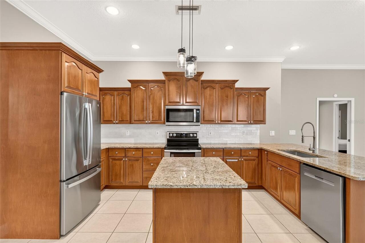 Listing Photo 16