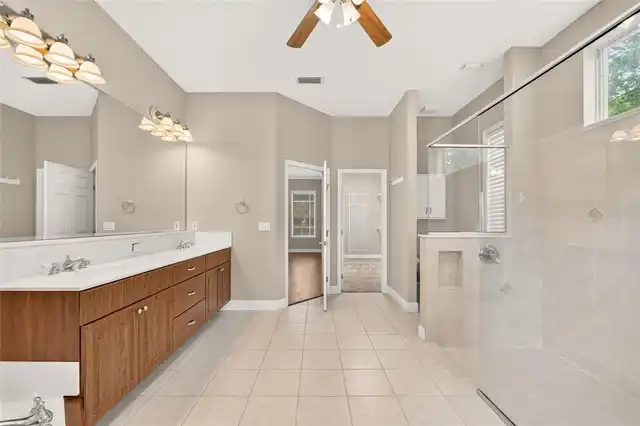 Listing Photo 33