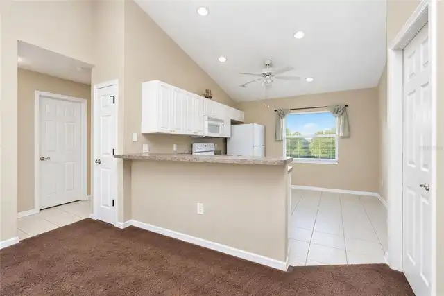 Listing Photo 10