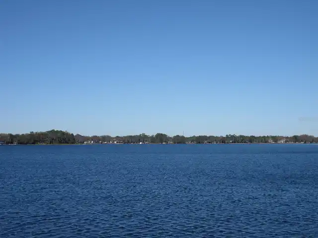Listing Photo 8
