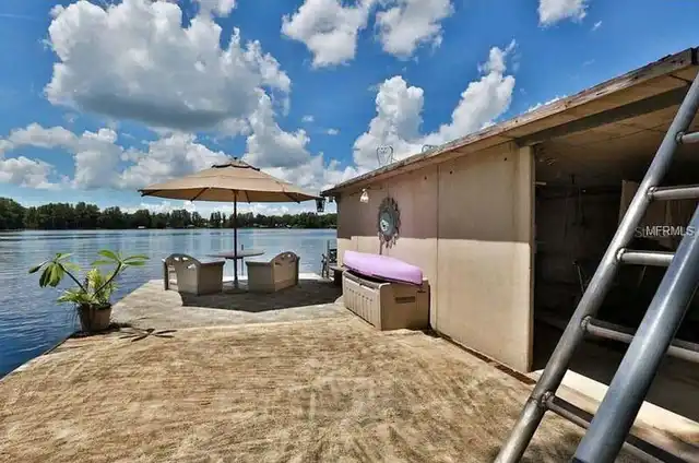 Listing Photo 9