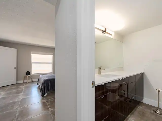 Listing Photo 14