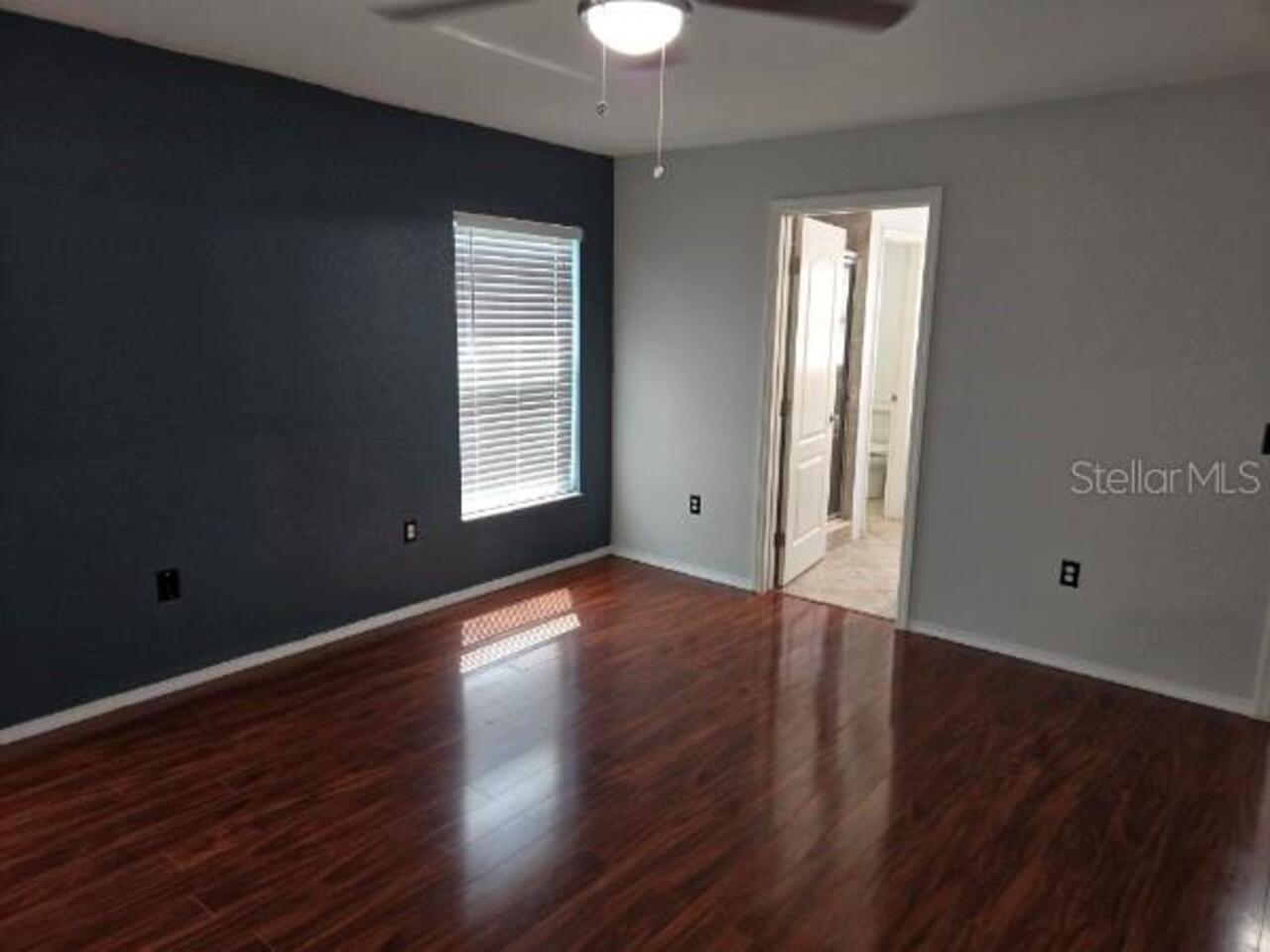 Listing Photo 8