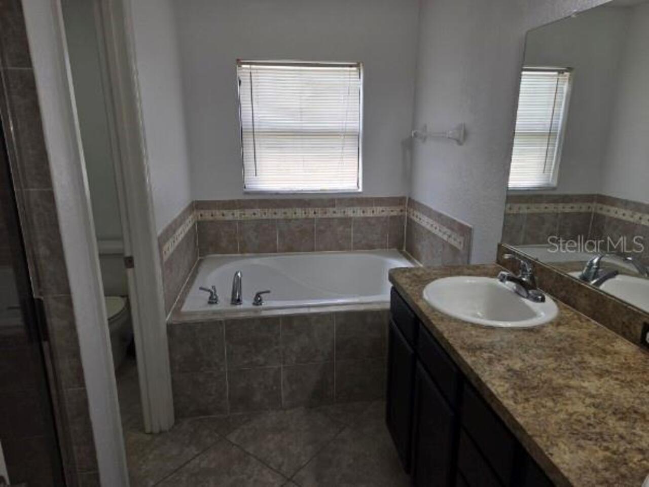 Listing Photo 9