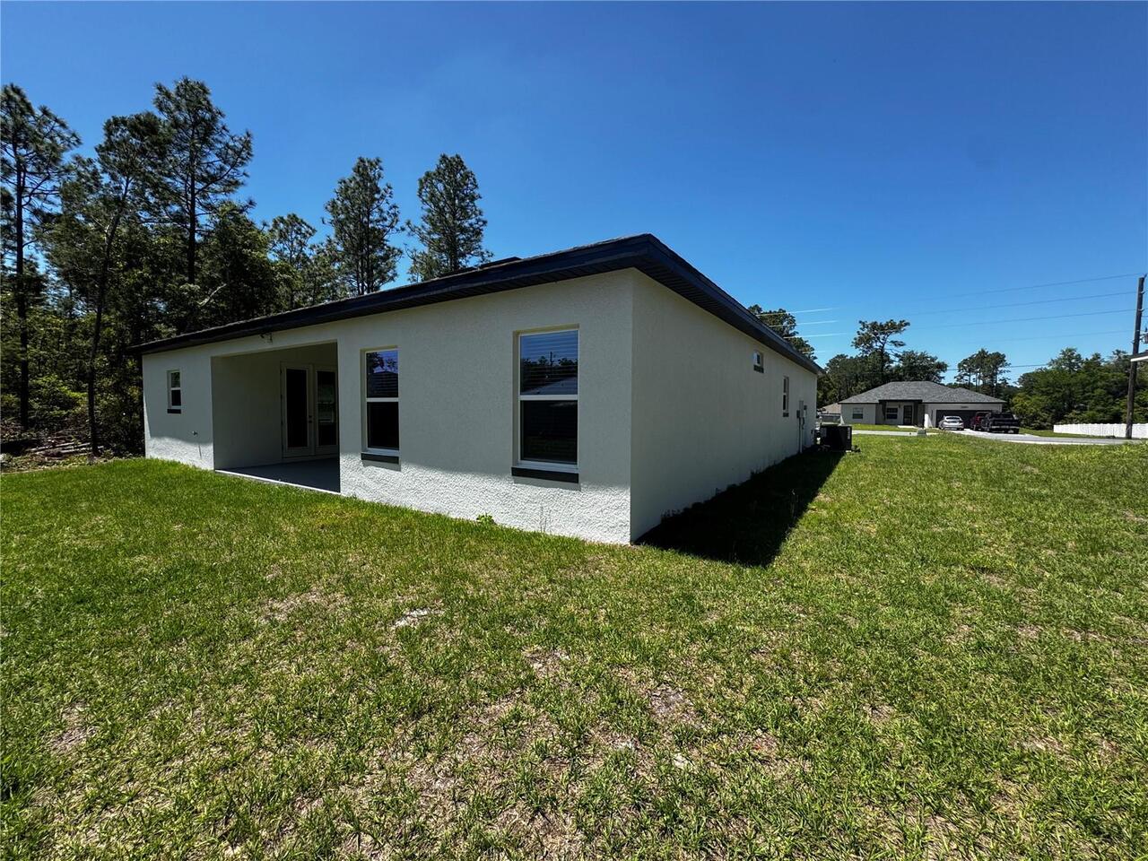 Listing Photo 17