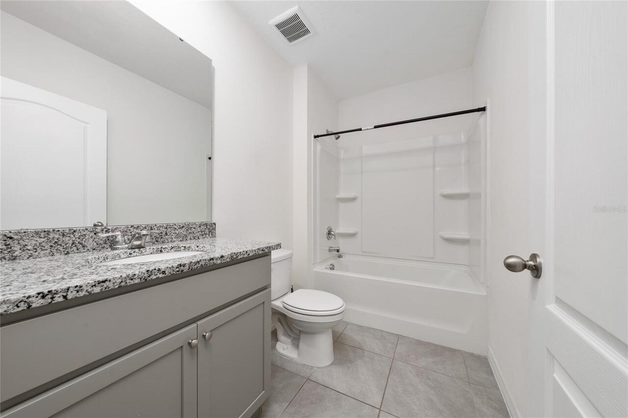 Listing Photo 14
