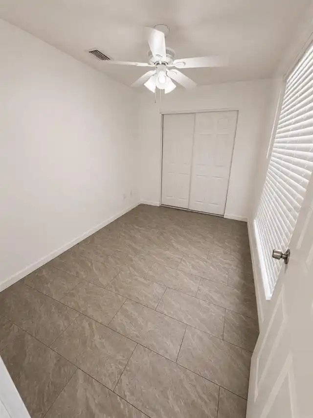 Listing Photo 9