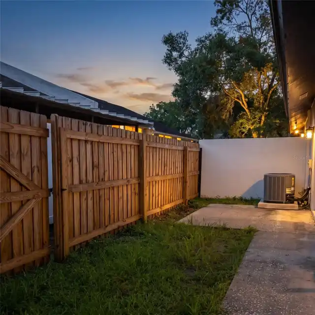 Listing Photo 17