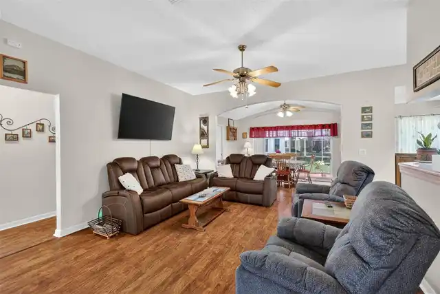 Listing Photo 19
