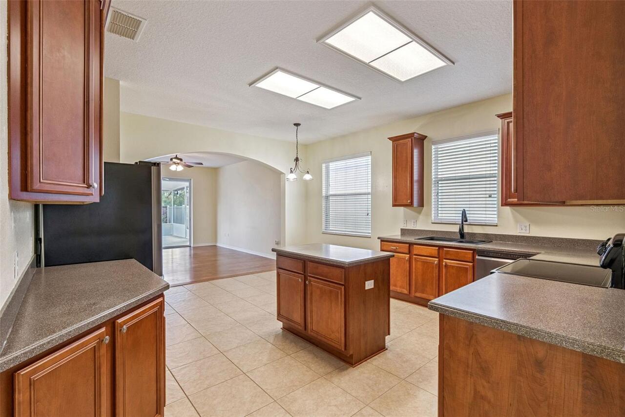 Listing Photo 17