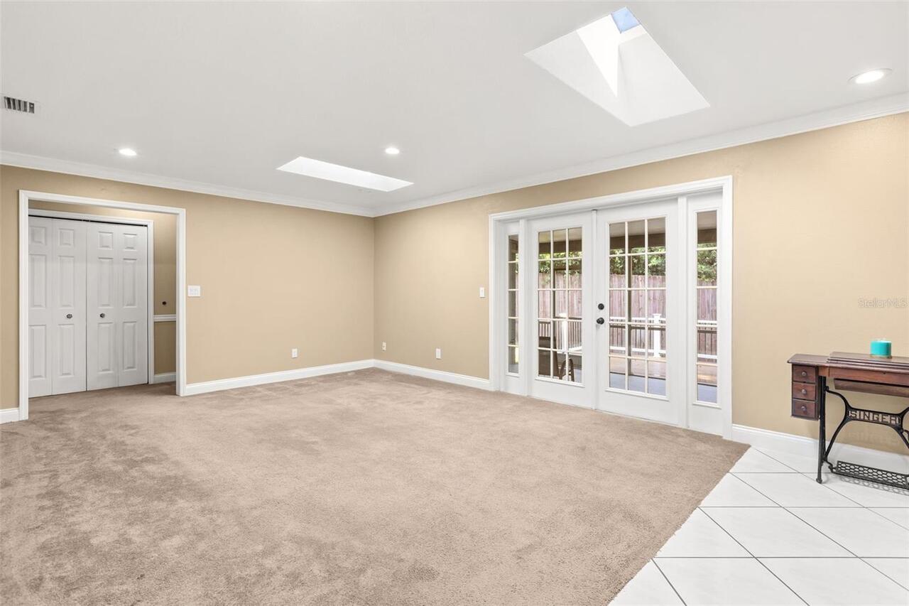 Listing Photo 14