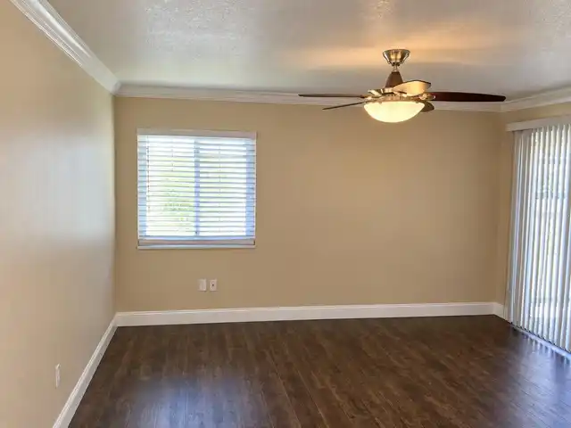 Listing Photo 7