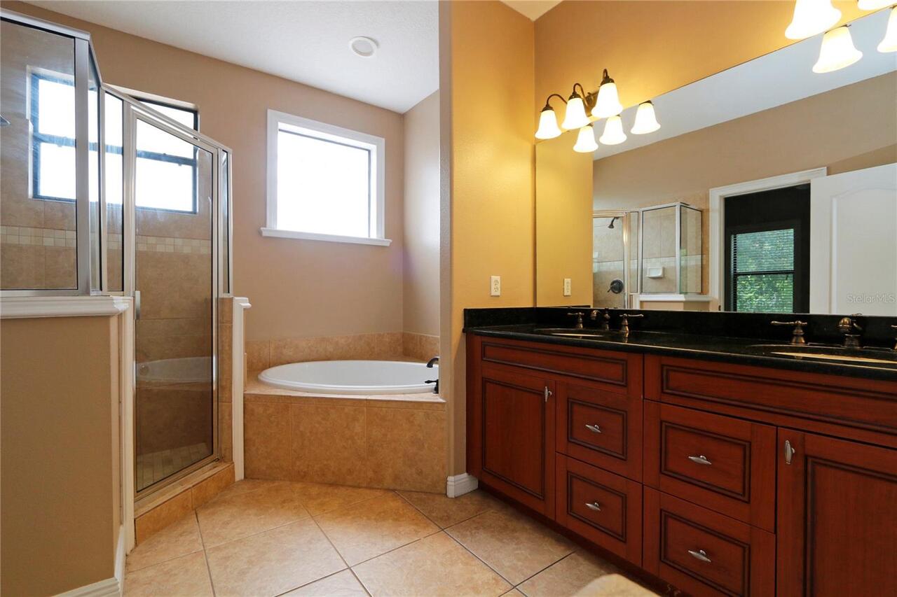 Listing Photo 7