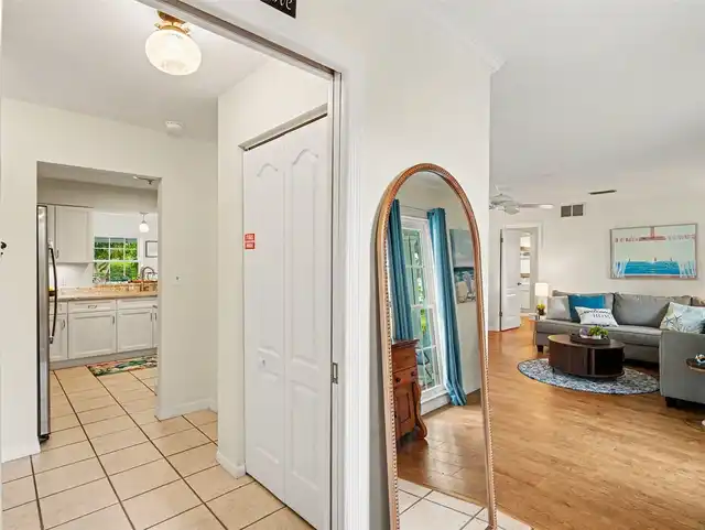 Listing Photo 7