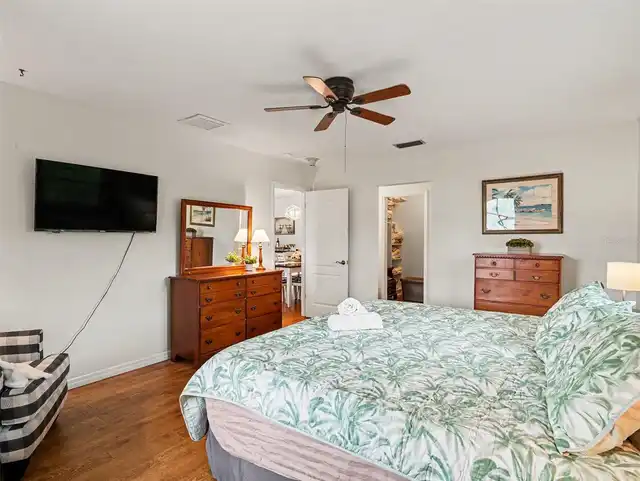 Listing Photo 24