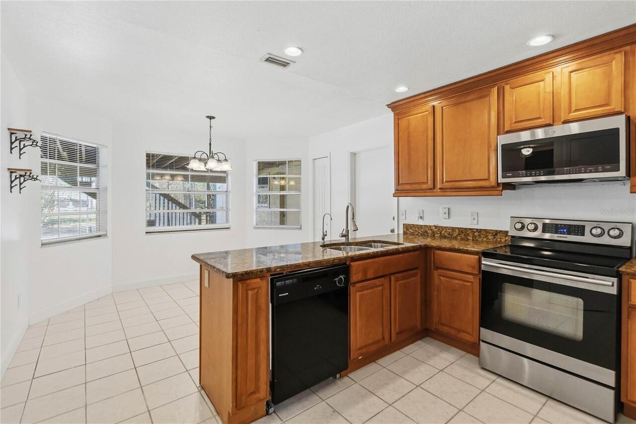 Listing Photo 10