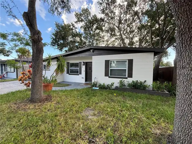 Listing Photo 6