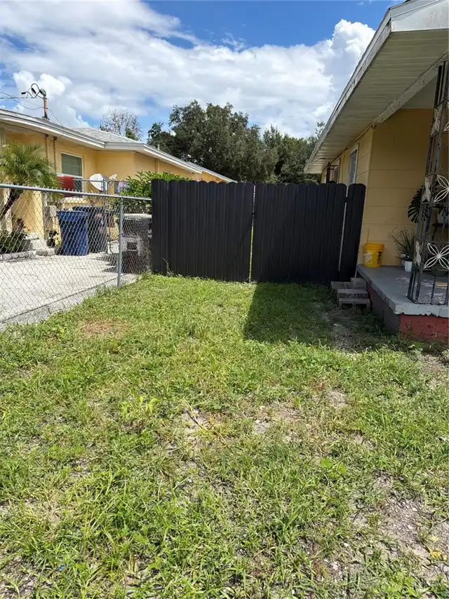 Listing Photo 9