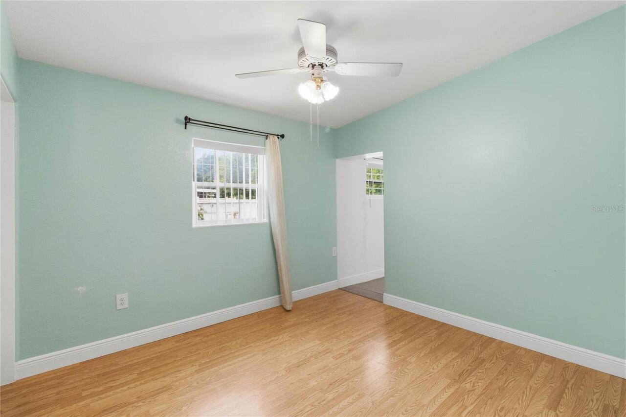 Listing Photo 28