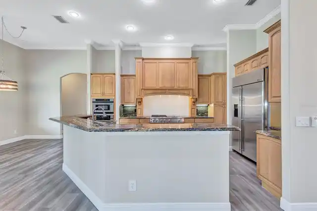 Listing Photo 19