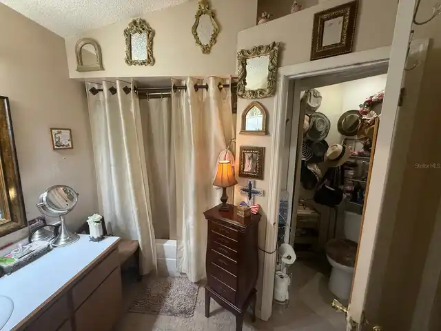 Listing Photo 9