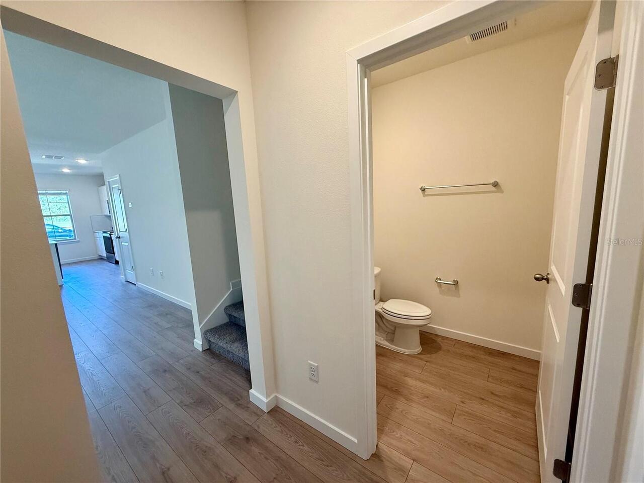 Listing Photo 10