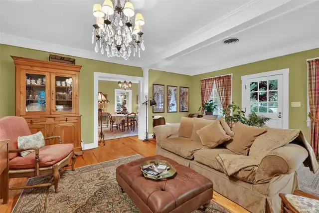 Listing Photo 7