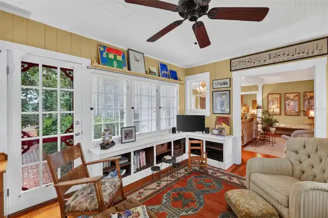 Listing Photo 10