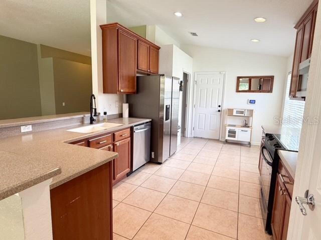 Listing Photo 7