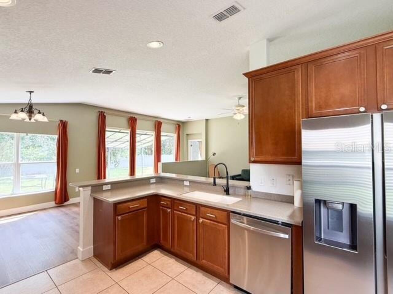 Listing Photo 9