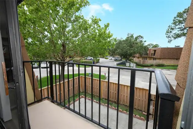 Listing Photo 23