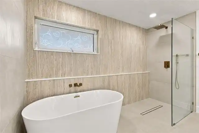 Listing Photo 29