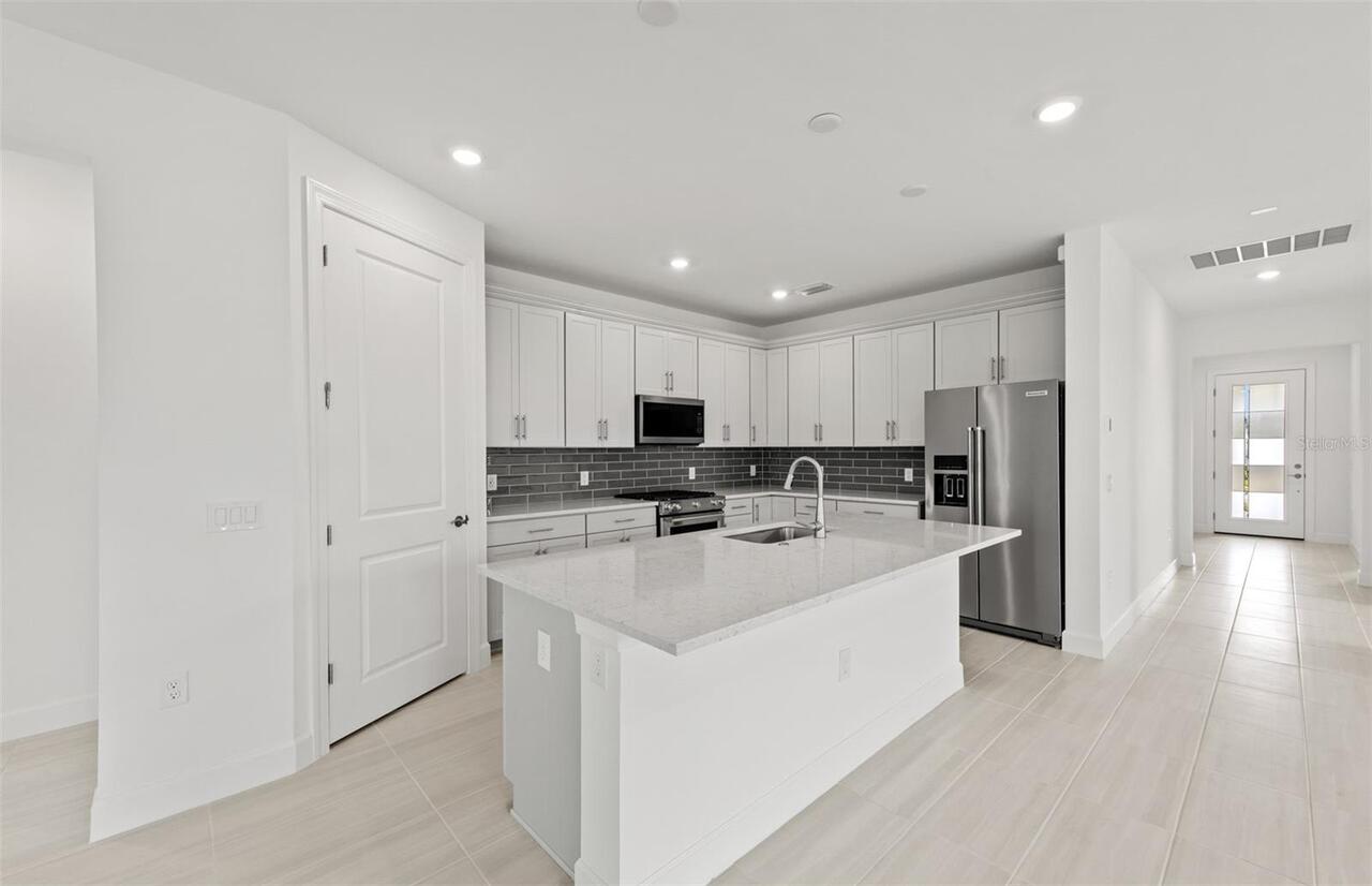 Listing Photo 17