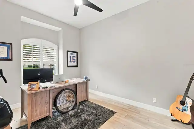 Listing Photo 8