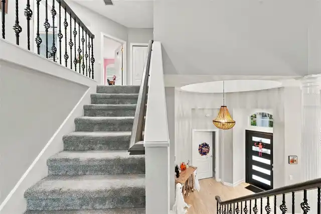 Listing Photo 33